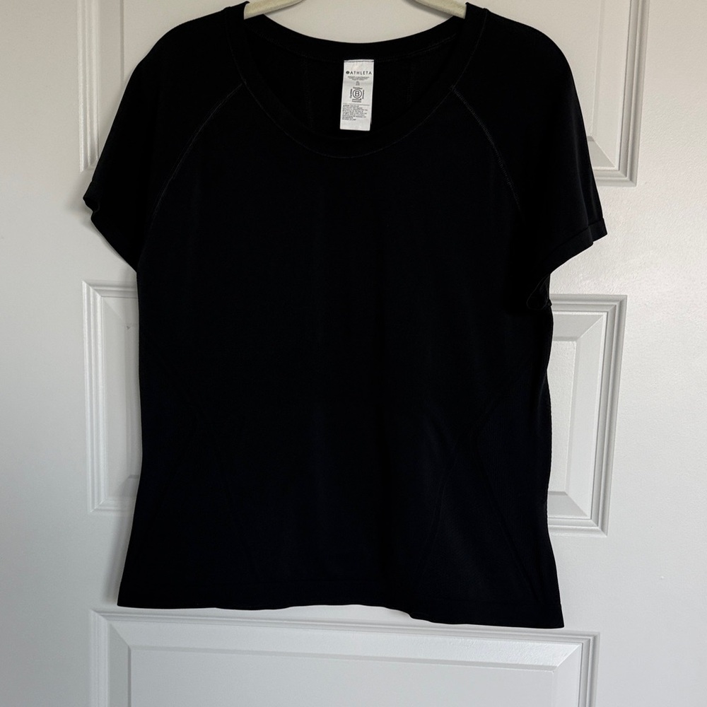 Athleta Black Momentum Sport Length Short-Sleeve Crew Performance Tee
